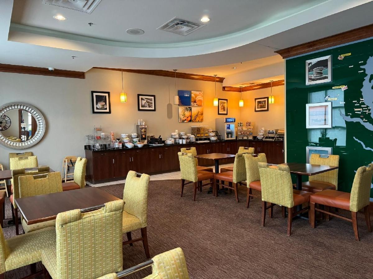 Comfort Inn & Suites Lexington Park Luaran gambar