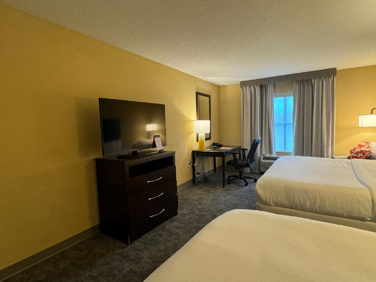 Comfort Inn & Suites Lexington Park Luaran gambar